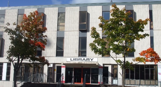 LancsLibraries's tweet image. Join our team of #LibraryApprentices at #SkelmersdaleLibrary
🗓️2 year fixed term
📜a level 3 apprenticeship award
📚💻🖨️part of the team delivering reading, learning, information, culture
Apply now #apprenticeship #LancsCCJobs #jobs #LibraryJobs …asfaukgovprod1.fa.ocs.oraclecloud.com/hcmUI/Candidat… #WestLancs