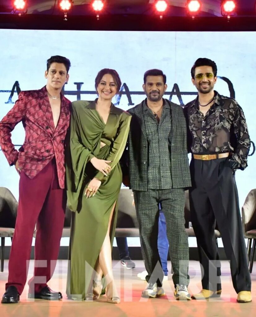 #SonakshiSinha, #VijayVarma, #GulshanDevaiah and #SohumShah clicked at the trailer launch of #Daahad. ♥️ bit.ly/41XiMfh