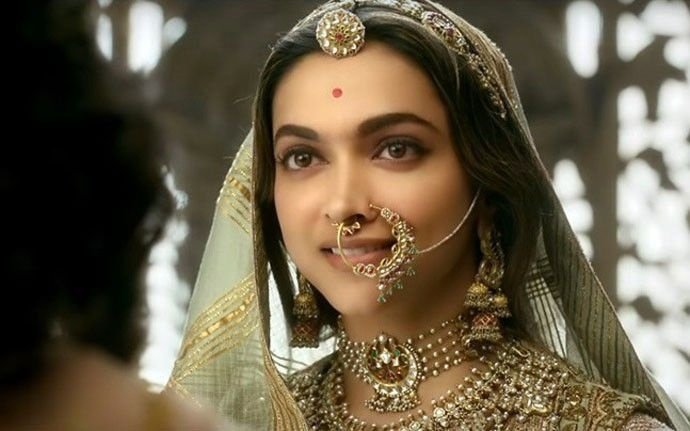 mastanified's tweet photo. This is Deepika Padukone in Padmaavat   btw https://t.co/LBhSr8fl98