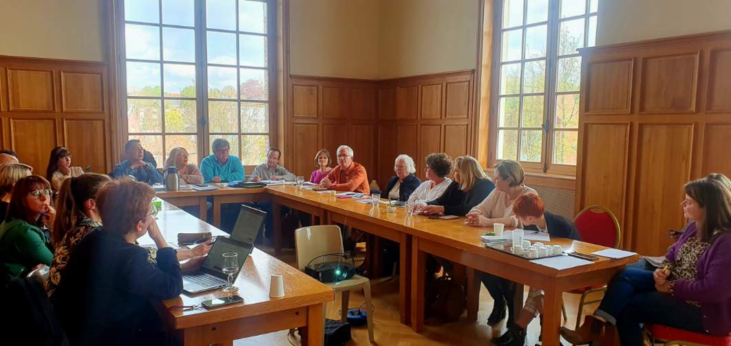 lecdad62's tweet photo. Hier s'est déroulée la 1ere reunion de réseau depuis le covid,en présence des représentants des point-justice du Pas-de-Calais et des partenaires associatifs . @PTJArras @FamillesRurales , #ADIL59 #cidffarras @clcvorg @udaf62 #lesconciliateursdejustice #epdef https://t.co/mGsd69BA9R