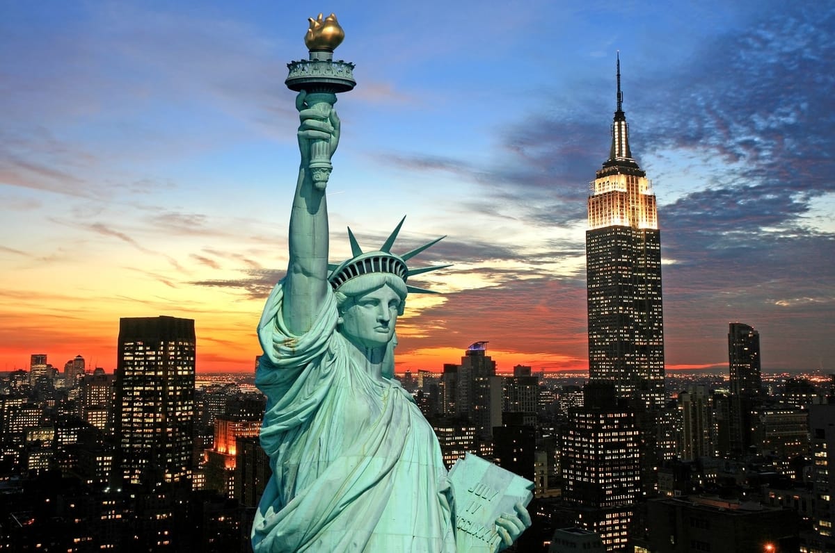 travelobiz's tweet image. US to End Vaccine Requirement For International Travellers Starting May 12

#Travel #TravelRules #UnitedStates #US #USTravel #VaccinationRequirements #WhiteHouse

travelobiz.com/us-to-end-vacc…