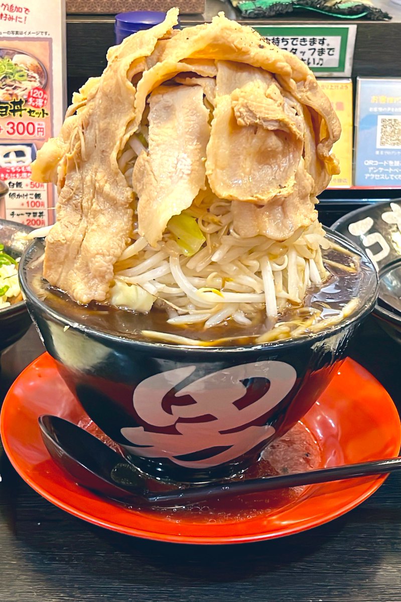 mio_gurume's tweet photo. 自己紹介
グルメ垢の美桜🌸です
ラーメン・デカ盛りを愛する食べる事が大好きな女です
ごく稀にチャレンジメニューにも挑戦してます🎌
無言フォロー大歓迎です⭕️
食べる事が好きな方
食べるのを観るのが好きな方
色んな食の楽しみ方を
色んな方と交流したいです🥺
是非フォロー宜しくお願いします🙇‍♀️ https://t.co/1tG0NS0ctu