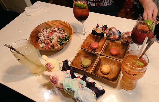 こたさん、ほしみやさんたちとアフターしてきました!出てくる料理も飲み物も全部美味しくて感動した…肉がな…信じられないくらい柔らかいんよ