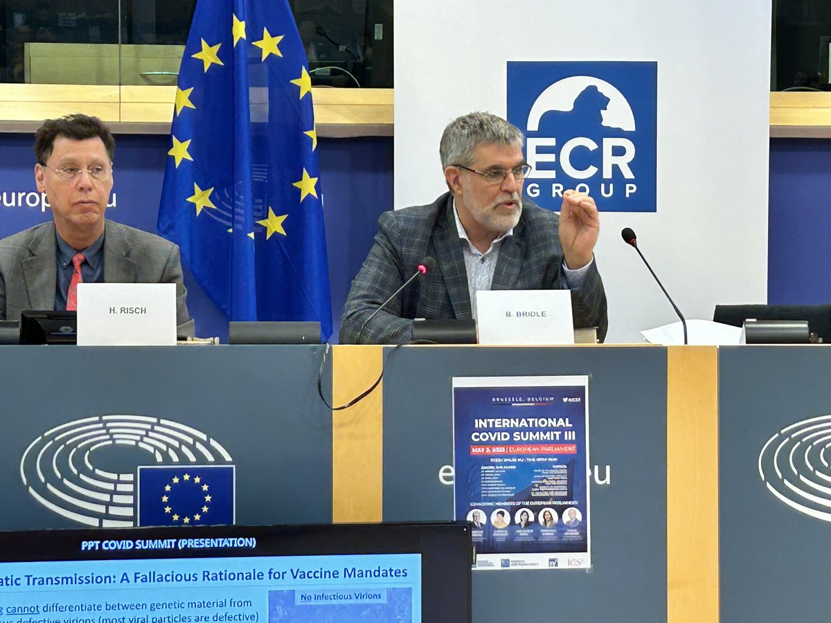 ladyonorato's tweet image. Il convegno continua con il Dr. Byram Bridle, esperto in virologia e vaccinazioni: “ridurre la gravità della malattia non è mai stato l’obiettivo dei vaccini, i vaccini puntano a prevenire il contagio. Per questo, Pfizer e BionTech hanno violato i propri doveri professionali”.