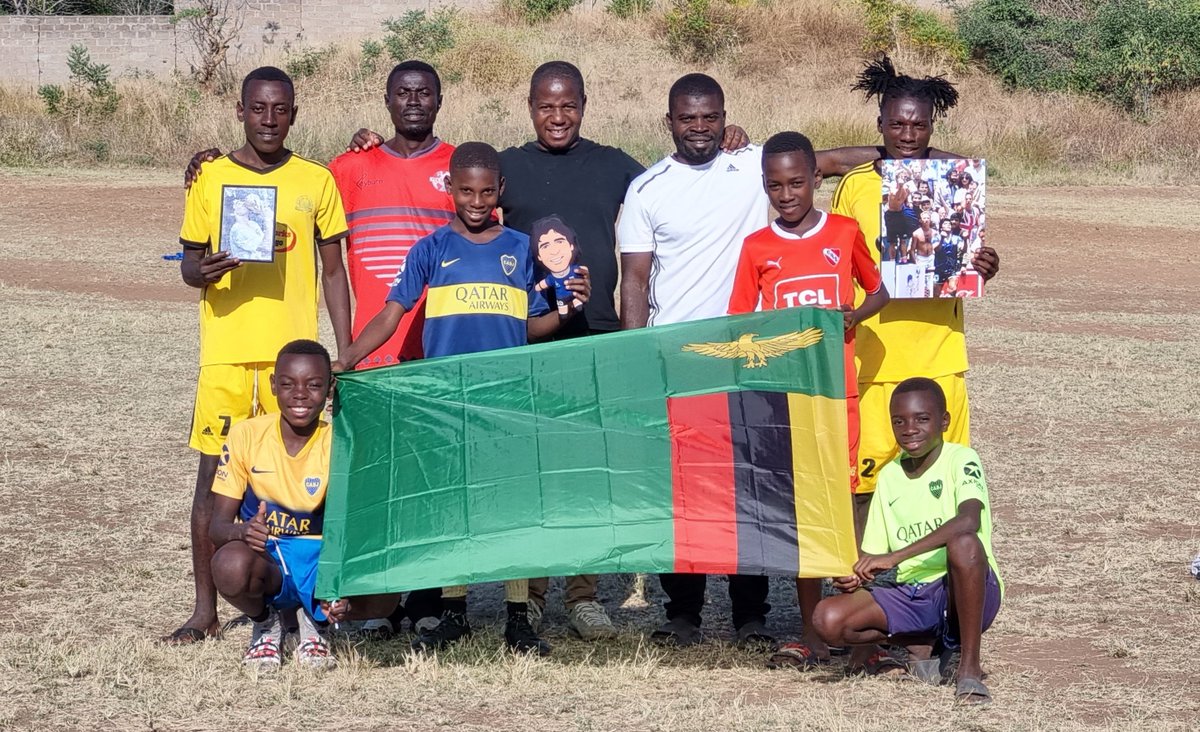 📢ANUNCIO IMPORTANTE📢

Vamos a construir una cancha para que el Waves (3ra división 🇿🇲) sea local y todos los chicos de Maramba tengan un lugar donde jugar y soñar con el fútbol. Y se va a llamar DIEGO ARMANDO MARADONA.

Digo "vamos", porque vos vas a ser parte.
👇👇