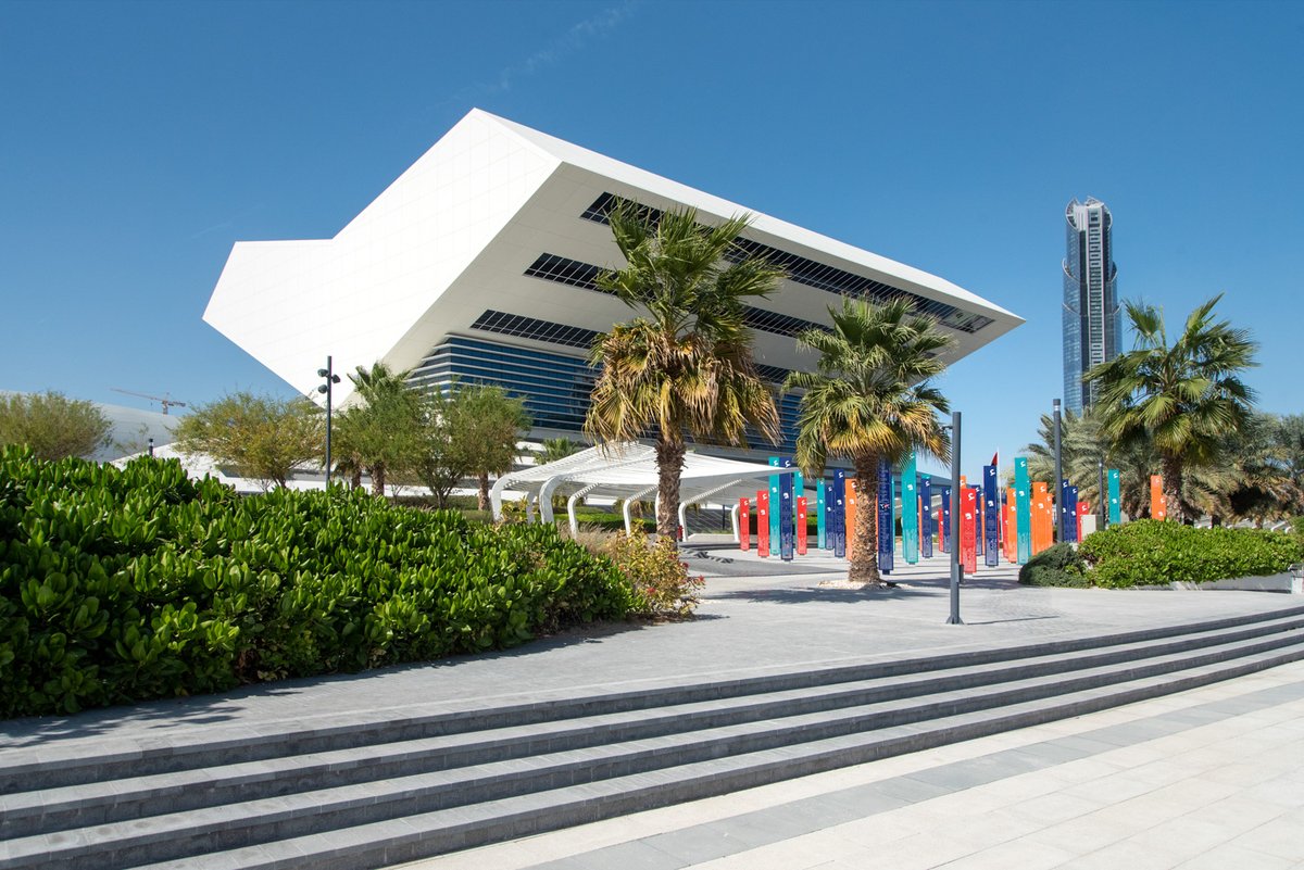 designconceptuk's tweet image. BEAUTIFUUL ICONIC SPACES! The Mohammed bin Rashid Library is a distinctive centre for culture and knowledge in Dubai. This incredible library provides a platform for intellectual, literary and imaginative minds. #librarydesign #libraries  #librarytourism thedesignconcept.co.uk/project/united…