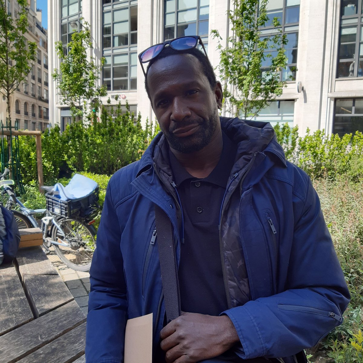 #journeemondialedelalibertedelapresse Le journaliste Olivier Dubois, ex-otage récemment libéré. Paris, place Ghislaine-Dupont Claude-Verlon Camille-Lepage.