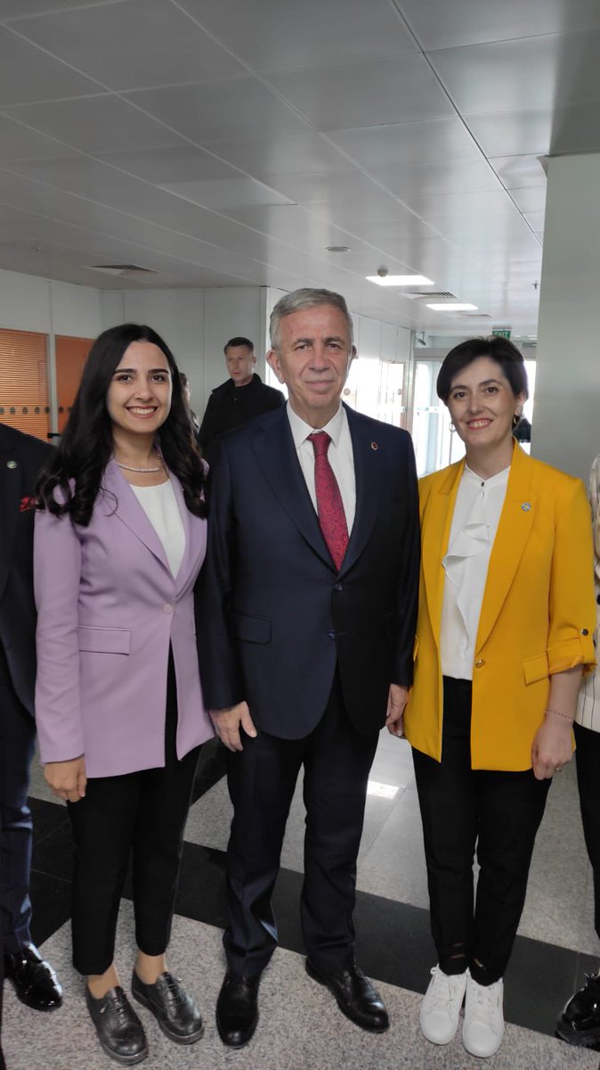 Az kaldı ☀️☀️☀️
#iyiparti #MeralAkşener #mansuryavas #sivas