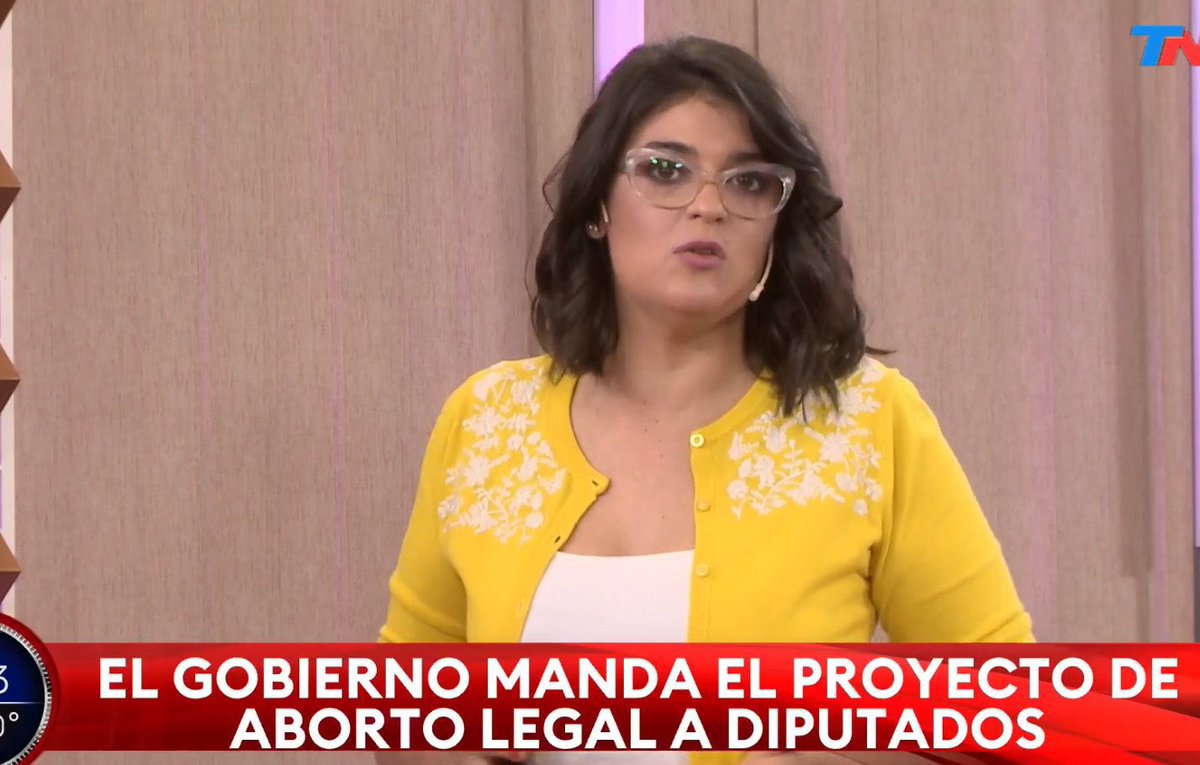 peladodelatv's tweet photo. ECHARON A MARINA ABIUSO. LA EDITORA DE GÉNERO DE TN. 

RT SI NO TE LA BANCABAS. 👋 https://t.co/mvqfdJnOQa