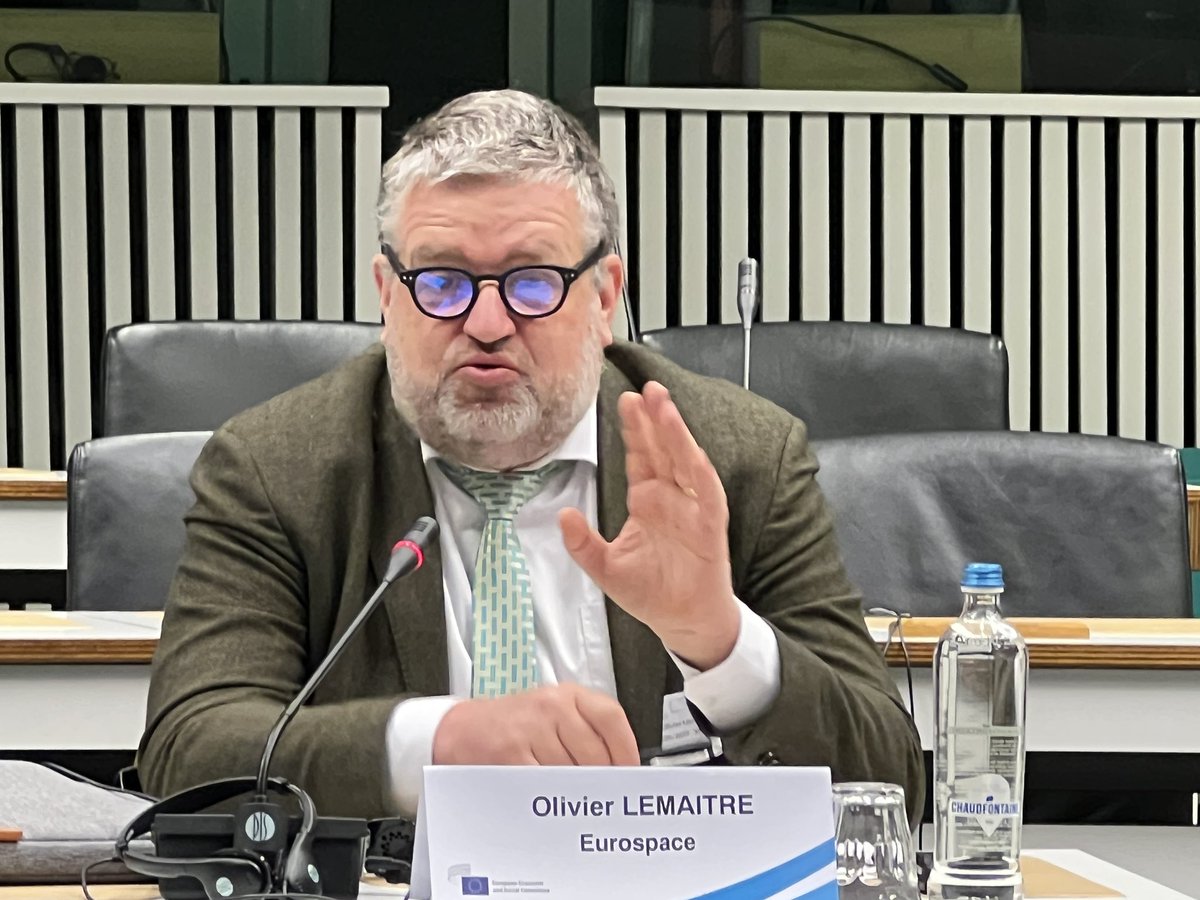 ForneaDumitru's tweet photo. @EU_EESC’s members are assessing this morning together with representatives of the @EU_Commission, @eu_eeas, &amp; Eurospace, the #EUSpaceStrategy for #Security &amp; #Defence. 

https://t.co/82CqvEsGcV

Rapporteurs: 
Mr. @MaurizioMensi 🇮🇹
Mr. @JanPieASD 🇸🇪

https://t.co/FtubThvEjC

🇪🇺 https://t.co/Of6eBhO3CQ