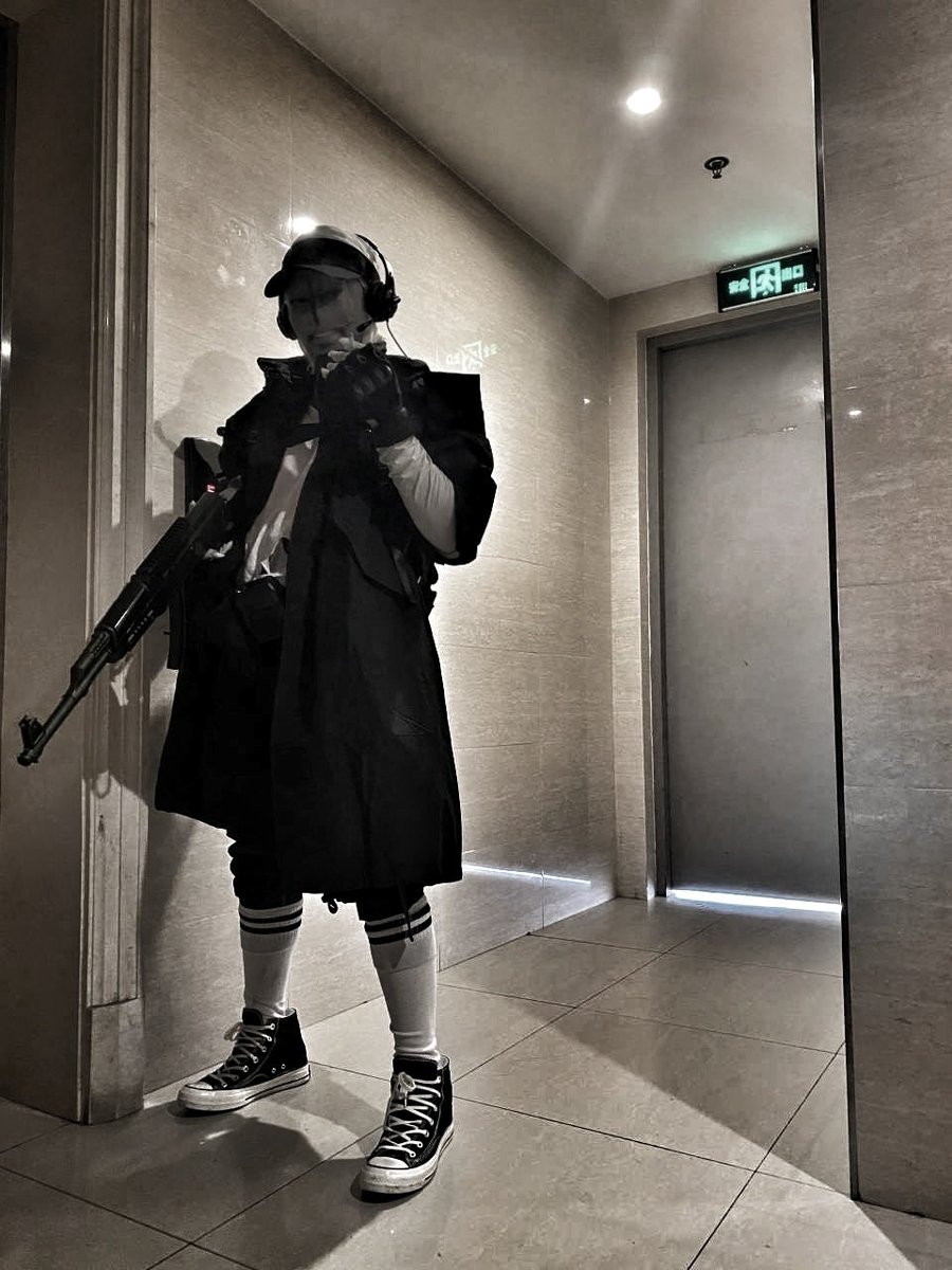 lodisa9's tweet photo. #madnesscombat
all right I'm down.cosplay so tired https://t.co/tFsVifDKX7