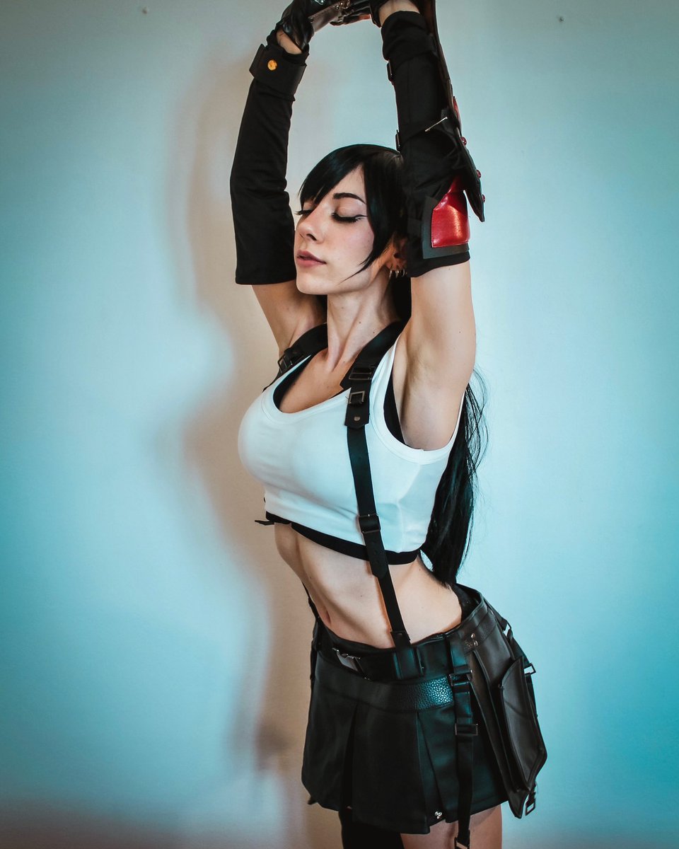 paoputess_'s tweet photo. My girl ❤️
#TifaWeek2023 #HappyBirthdayTifa #TifaLockhart #FinalFantasy https://t.co/8tddAcp3rP