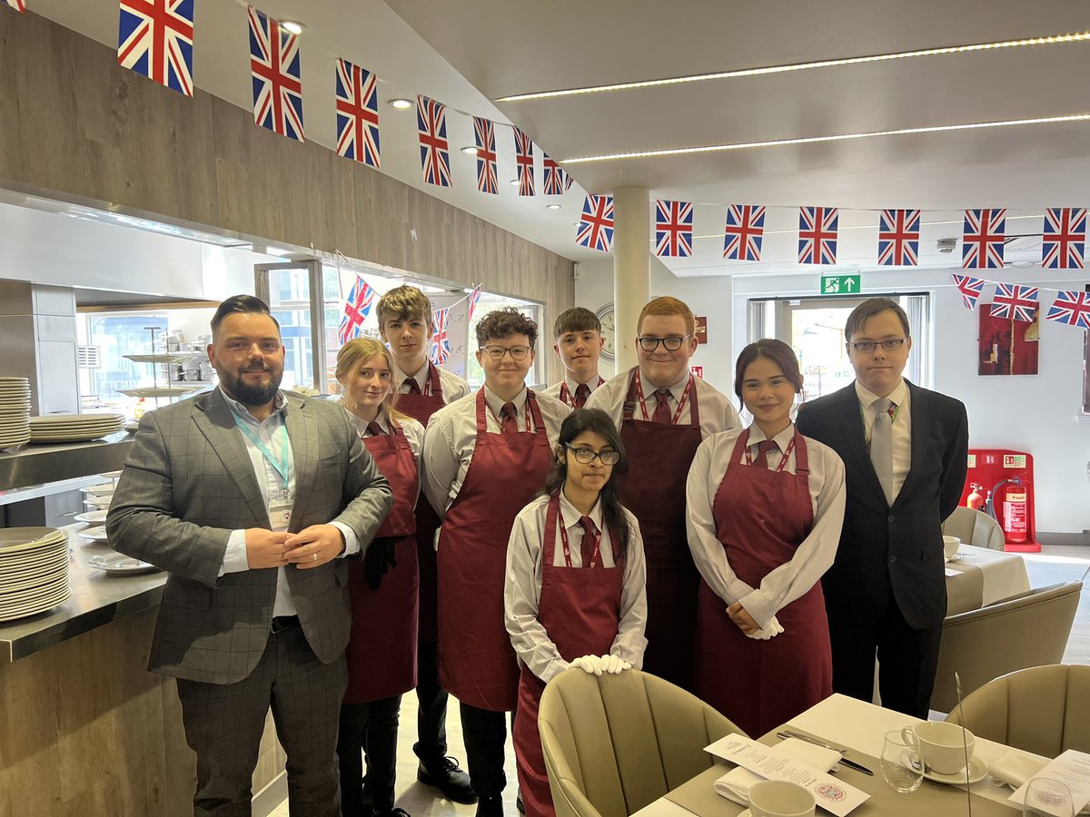johnbeatybsdc's tweet photo. So wonderful to see our Further Education Coronation Big Lunch preparation underway. We are so excited to be welcoming local charities and volunteers to our Mulberry Restaurant today to celebrate their community contribution #FE #coronation https://t.co/rwP1NhsWm0