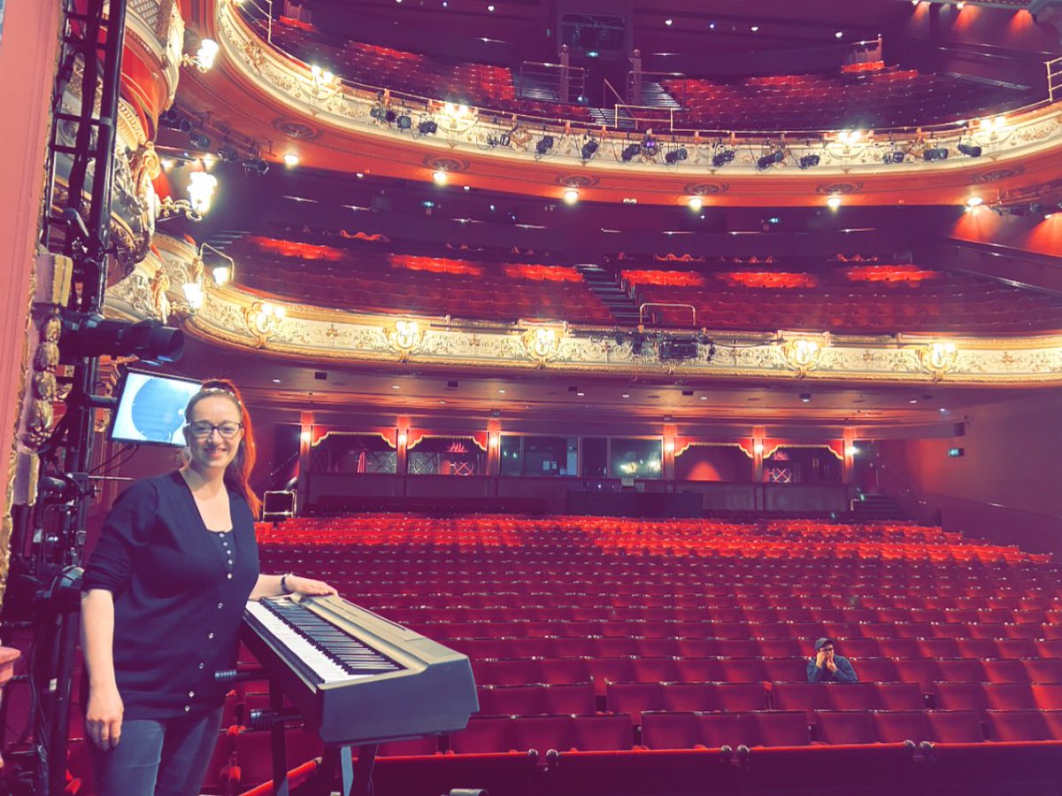 BradnumVocals's tweet photo. #RSC #JuliusCaesar #communitychorus #bradfordtheatres https://t.co/LaMiTlAHrH