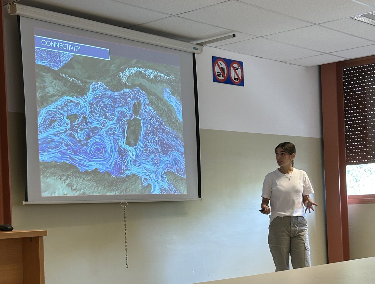 Last week, @robferndz and @huete_martin participated in the presentation day organized by @DoctoratUB where they made an oral presentation about their thesis project as first year PhD students.

Keep up the good work🙌🏼