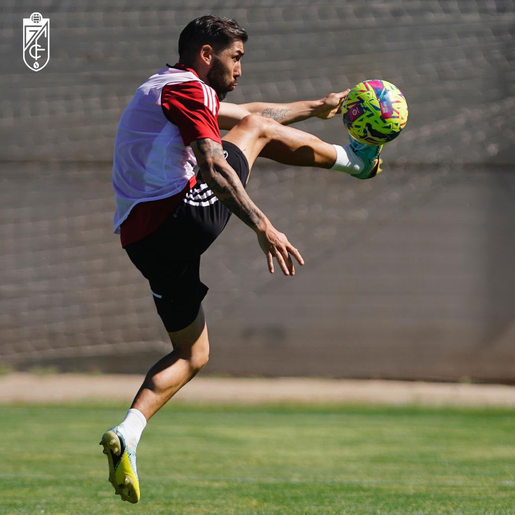 🛫❤️⚽️

<a href="/alberto_perea10/">Alberto Perea</a> 

#𝙀𝙩𝙚𝙧𝙣𝙖𝙇𝙪𝙘𝙝𝙖 🇦🇹