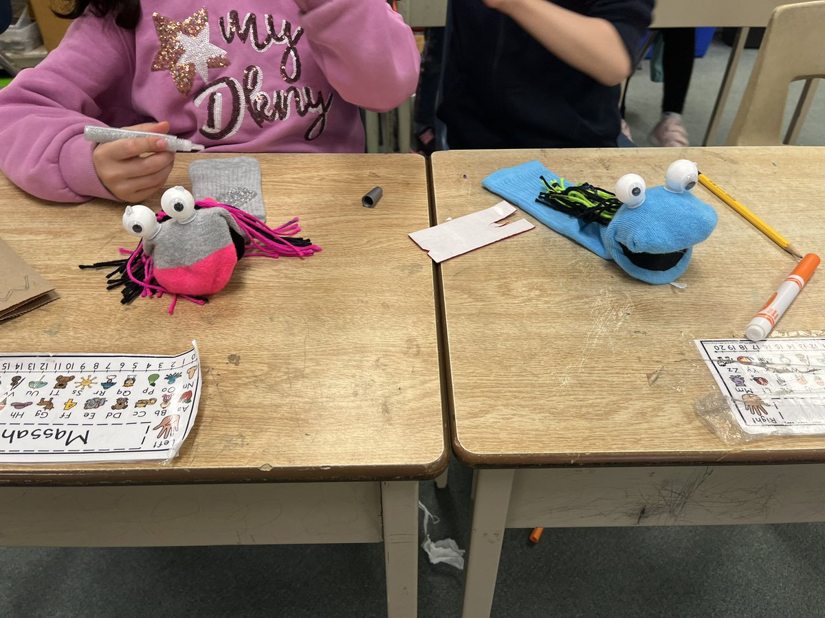 ms_christo's tweet photo. Created our little puppet friends to get into the Feel Your Best Self program! What a fun afternoon of social emotional learning! @silverspringsps #feelyourbestself https://t.co/IcuchsVzRC