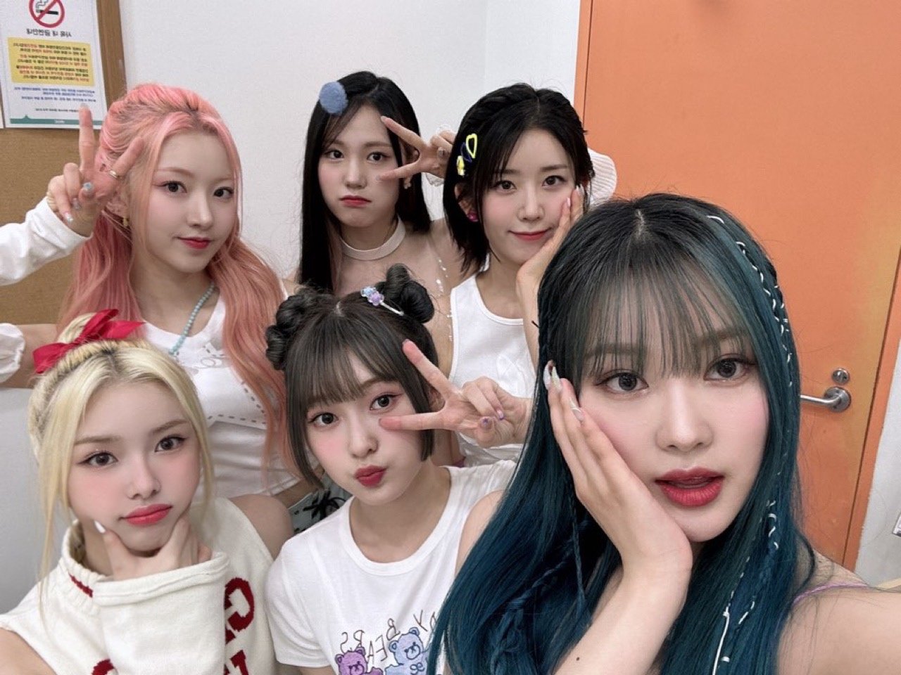 FvMtCacaAAAmlTq?format=jpg&name=large