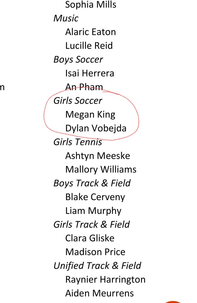burkegirlssoccr's tweet photo. Congratulations to @megan_king5 &amp; @DylanVobejda !!! https://t.co/7KuVLOe7D2