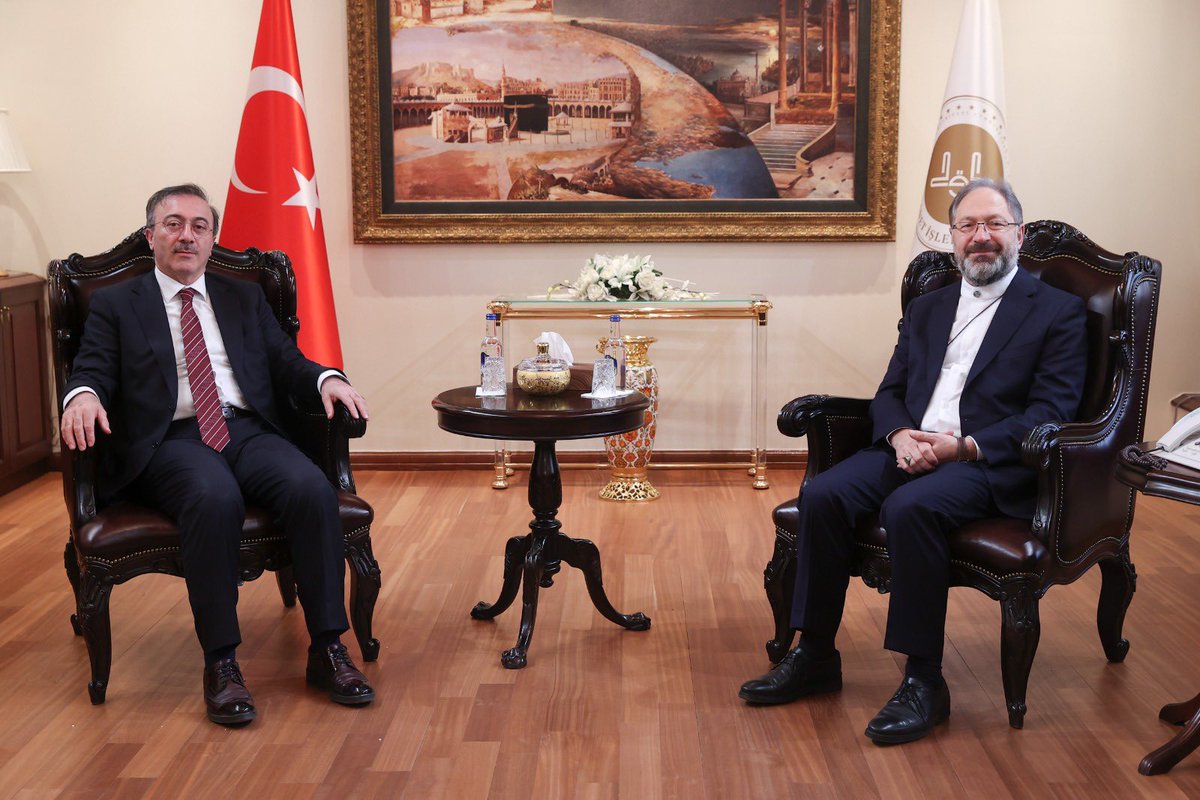Said_Yuce's tweet photo. Said Nursi Hz’nin eserleri
Risale-i Nur’lardan bir kısmı, Diyanet İşleri ve TDV tarafından basılmıştı

Sn Ali Erbaş ile görüşmemizde bugün itibariyle Lem’alar ve Asa-yı Musa'nın ilk defa basılması,mevcudu bitenlerin yeniden basılması için talimat verdiğini söyledi

Elhamdulillah https://t.co/g1iVgJQjr7