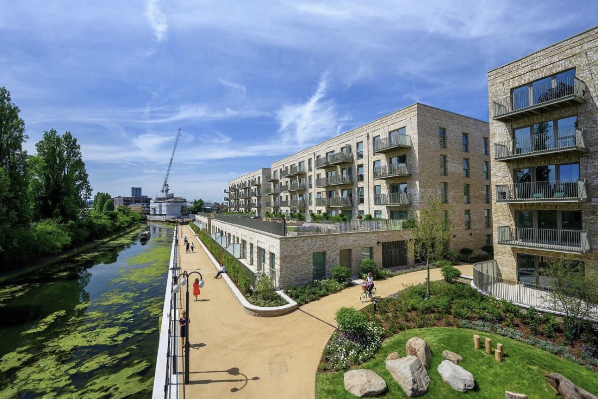 grandunion_hub's tweet photo. Grand Union is shortlisted for the People's Choice Award @ the @Brent_Council Design Awards!
You can vote for #GrandUnion - until
tomorrow @ 5pm! Celebrate great places &amp; buildings in the Borough. Voting link: https://t.co/vBB5bzPcyd
#GrandUnionLondon #Alperton #Wembley https://t.co/SSzjU4HWu3