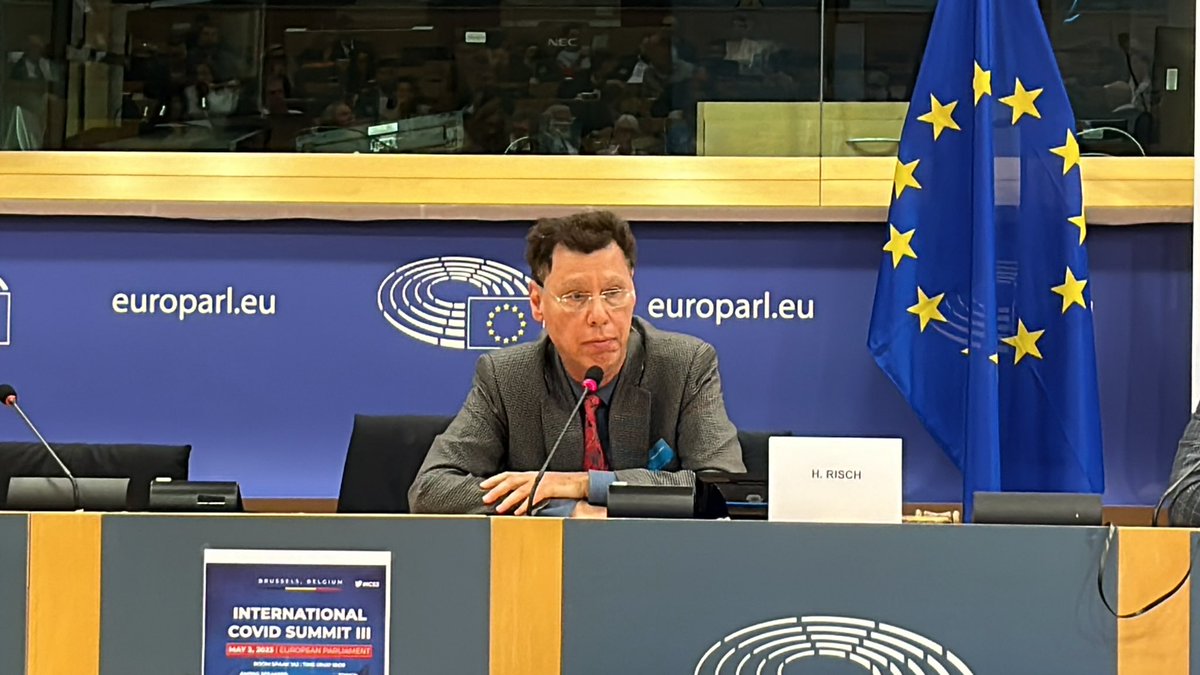 ladyonorato's tweet image. Ultimo intervento prima della pausa pranzo: il Prof. Harvey Risch (USA), docente di epidemiologia, spiega i DATI sull’efficacia dei “vaccini” Covid: “i non vaccinati risultano essere i più protetti dall’infezione e dalla malattia grave. L’efficacia delle terapie a mNRA è…