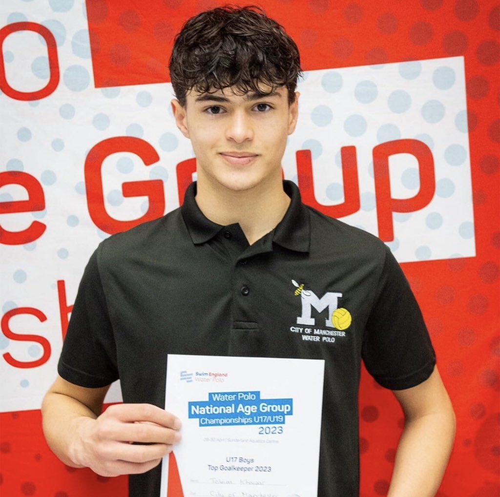 CoMWPC's tweet photo. 𝙏𝙤𝙥 𝙥𝙚𝙧𝙛𝙤𝙧𝙢𝙚𝙧𝙨🔝

🧱Tobias won U17 Top Goalkeeper
💪🏽Harriet took home U19 MVP and Top Goalscorer
🎯Lucy was the U17 Top Goalscorer

🐝#CoMWPC https://t.co/KzxvRiCdnt