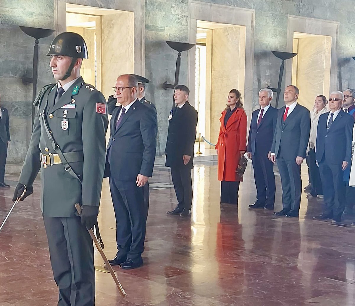 LknurTunc's tweet photo. Tarihte bugün “Türkkuşu Uçuş Okulu” açıldı…
Adını bizzat Atatürk’ten alan ve kampüsümüzede ev sahipliği yapan Türkkuşu’nun 88. kuruluş yıldönümü için kurum-üniversite Atamız’ın huzurundayız 🇹🇷
#thk #thkuniv #thküniversitesi #3MAYIS https://t.co/9dVtQWy3In