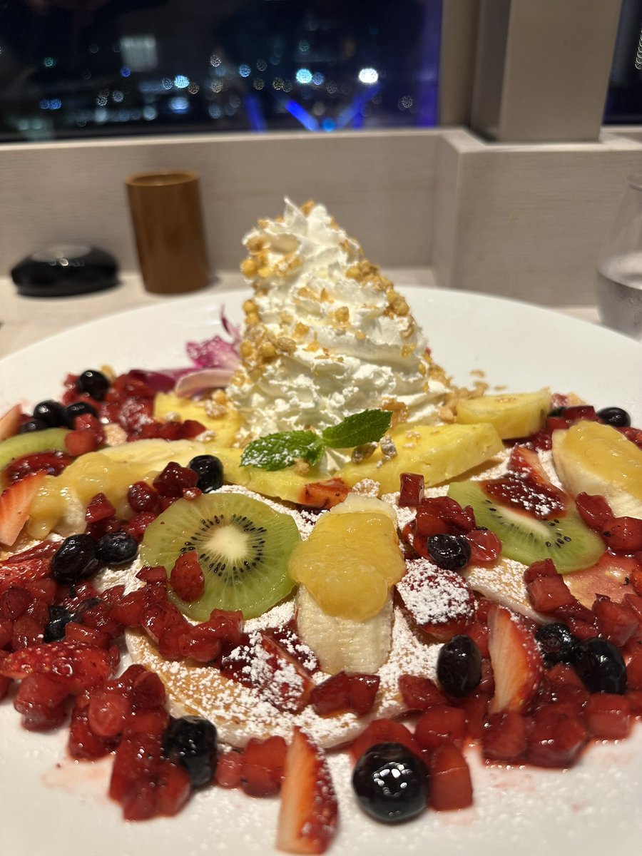 nanotsuki1010's tweet photo. パンケーキ美味しい🥞
#東京 歩き疲れた体に甘いもの
#パンケーキ https://t.co/G5VgpBJN0x