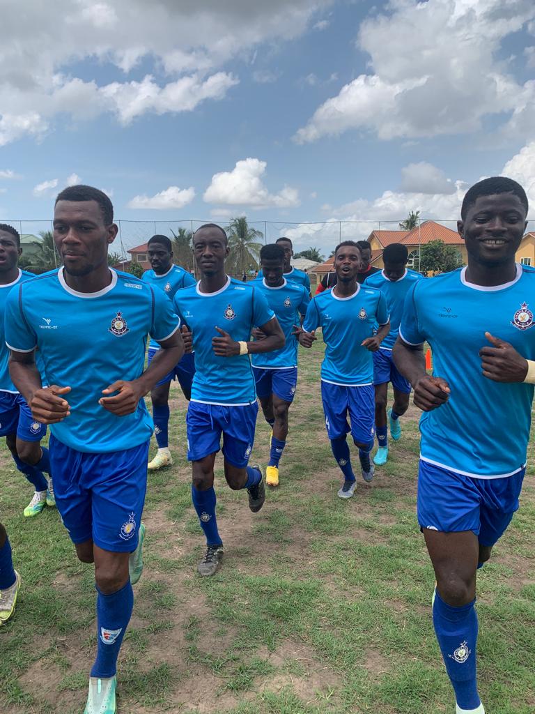 PNationals_fc's tweet photo. Kick Off time pushed forward.

Warm-up ⚽-V-E-R...

#PoliceTopTalents

#CRFADiv2wk13

#CRFADiv2 
#TeamPolice 💙
#WeArePolice👮🏾‍♂️
#PNFC
#BringBackTheLove https://t.co/W1zMBnQGbS