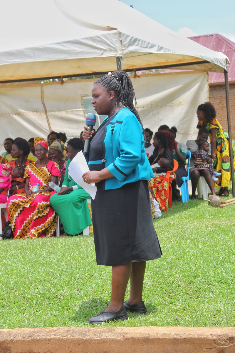 RedefiningTro's tweet photo. Our #WCW today is #ReginaAsinde
Mother,writer,poet and Country Director of #LERWA - Land and Environmental Rights Watch Africa Ltd a not for profit organization that focuses on facilitating local communities understand their needs in as far as land and environment is concerned https://t.co/BsVFg3XIdR