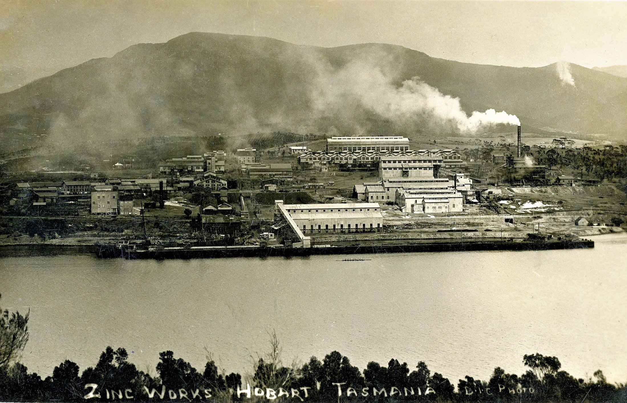 Angus on Twitter "Risdon Zinc Works, Hobart, Tasmania 1927"