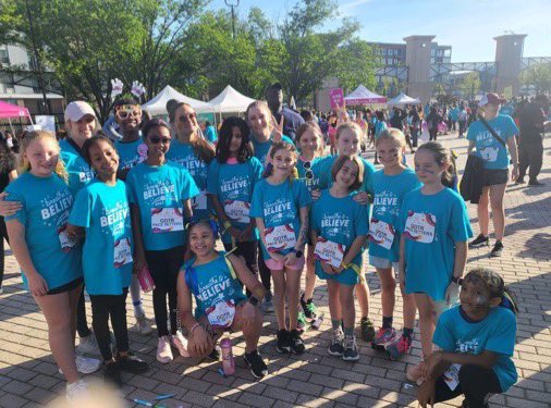 KimThePsych's tweet photo. That’s a wrap on another AWESOME Girls on the Run season @SweetAppleES !! I am so proud of these girls physical and mental growth. 💪🏃‍♀️Everyone completed the 5K and we even set some PRs! And yes, I was able to get the face/hair paint off before going back to work on Monday. 😅 https://t.co/UYEyjKhBBv
