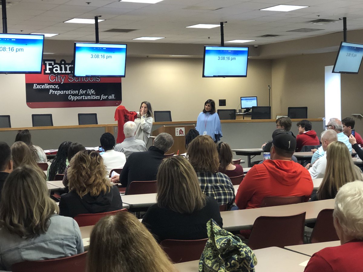 fcsdhighschool's tweet photo. Congratulations to all our visual and performing arts signees. These students have a gift, and I can’t wait to see what they will do with it in the next chapter of their lives. #FairfieldPride https://t.co/ZZLxSmPVh2