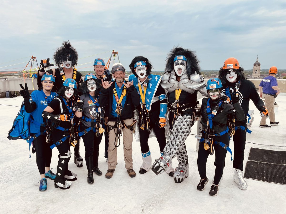 jspurdue's tweet photo. @kiss Thank you @kiss for inspiring the KISS Army for 45+ years that anything is possible and that rock and roll has a heart 🤟🏼🏢🧗‍♀️

@GrantedTriState @overtheedge 

(Incredible Destroyer costume by the incredibly talented Barry Carr)

https://t.co/AShHTC0Fun https://t.co/3nxIvPRgBH