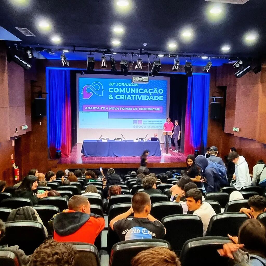 jland's tweet photo. Mais #jornadas #comunicação e #criatividade #epci https://t.co/iErzmjz8sA