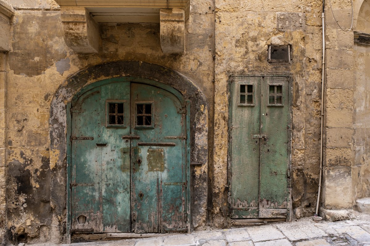 TimScott1969's tweet image. If you appreciate a gnarly old door like me, you'll love Malta! @VisitMalta