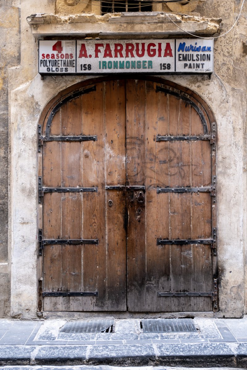 TimScott1969's tweet image. If you appreciate a gnarly old door like me, you'll love Malta! @VisitMalta