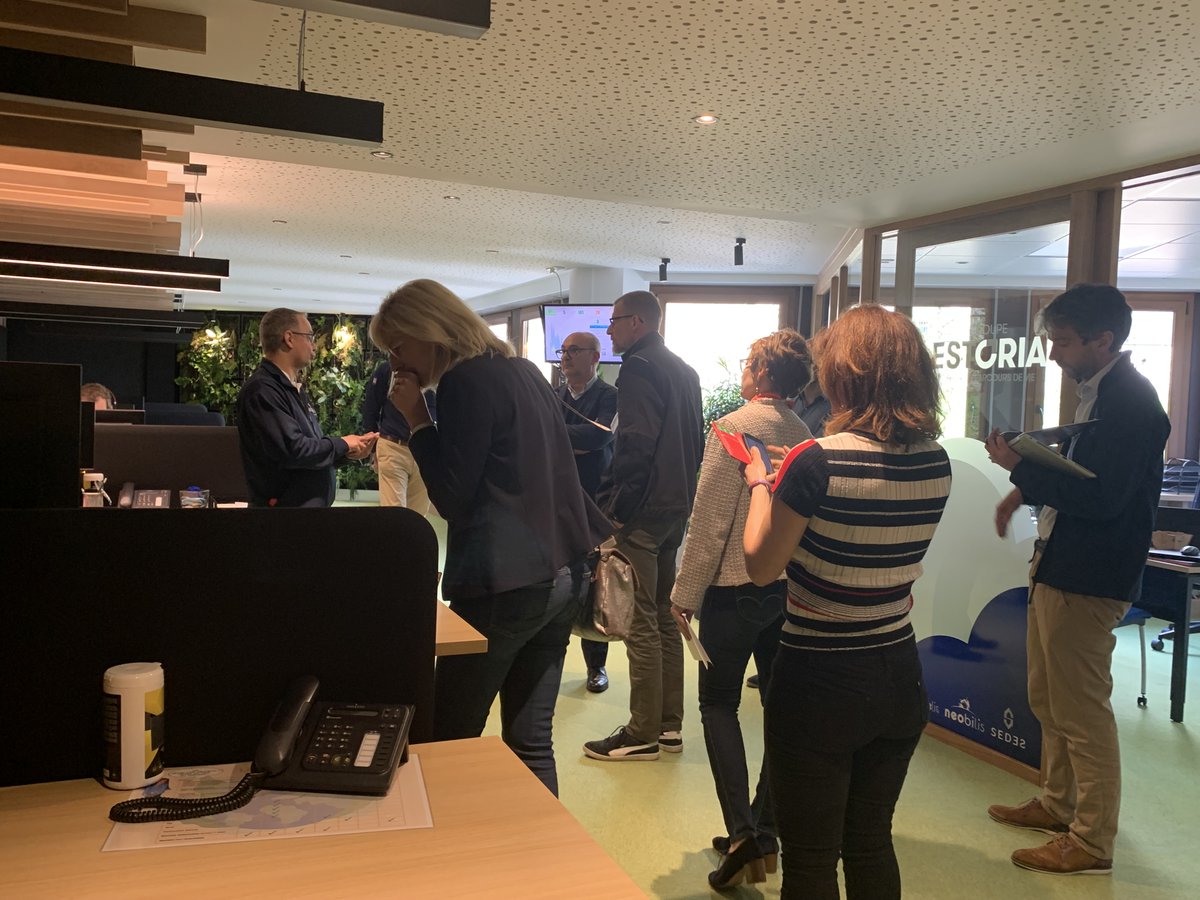Club QS organisé par Arelor Hlm, en collaboration avec l'<a href="/UnionHlm/">UnionHlm</a> afin de visiter le Centre de Relation Clients de Vosgelis et échanger sur la relation clients face à la hausse des prix de l'énergie
Merci à <a href="/vosgelis/">Vosgelis</a> pour l'accueil et la visite. 
#Hlm #énergie #qualitédeservices