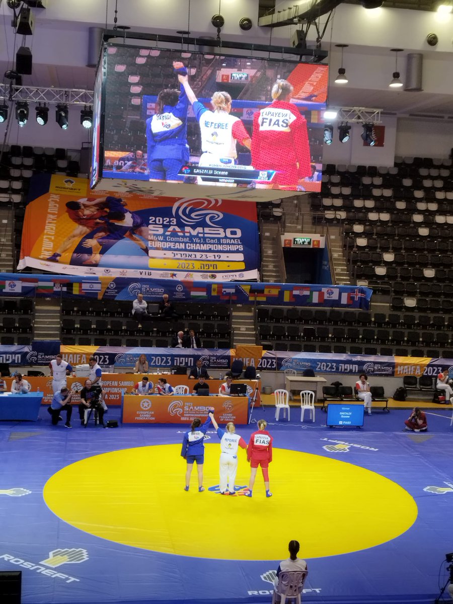 CFSambo's tweet photo. 🇫🇷Nos samboïstes français ont remporté
de belle victoires au Championnat d’Europe
⚡Junior, Éva ALBERTI cadette -47 surclassée, Lilou Massy -50, Idoïa Lascourbas -80
🎖Espoir, Océane Gastaldi junior -65
👊Sénior, Céline Nonque-65 @sambo_eu @SAMBOFIAS @Sports_gouv @FranceOlympique https://t.co/yO7zNpdZ2D