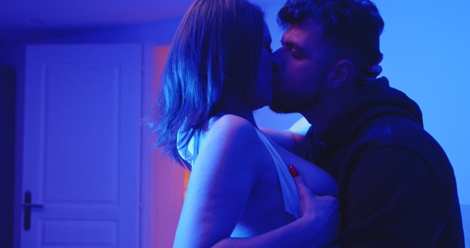 Retrouvez notre sc&egrave;ne dans la baignoire 🔞🛁  avec @kyara_nyx_off et @RayScottPro   3 Vid&eacute;os : Fellation<a href="/tag/pornoriginal"class="tags"><span>#pornoriginal</span></a><a href="/tag/gingerprod69"class="tags"><span>#gingerprod69</span></a>