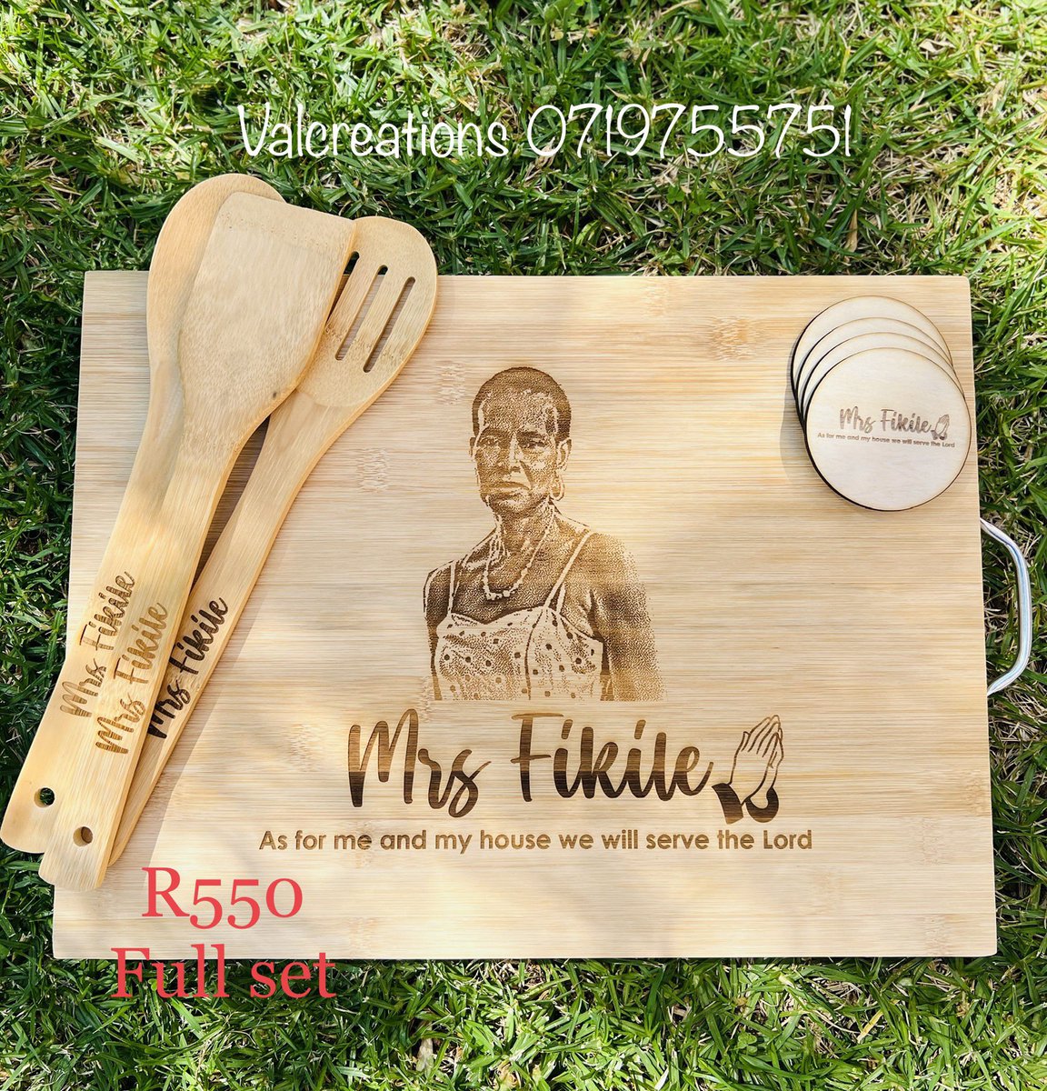 Valcreations1's tweet photo. Please contact for wood engraving and cutting. Whatsapp 071 975 5751 

Full set R550
#DrNandipha #SimphiweNgema https://t.co/vS1DHh9L6q