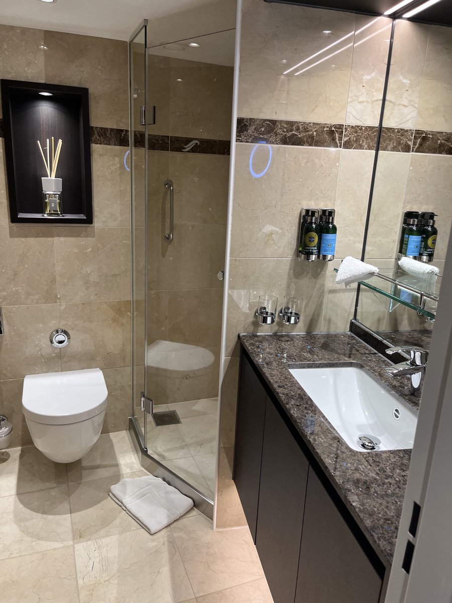 Lucy Huxley tweet media