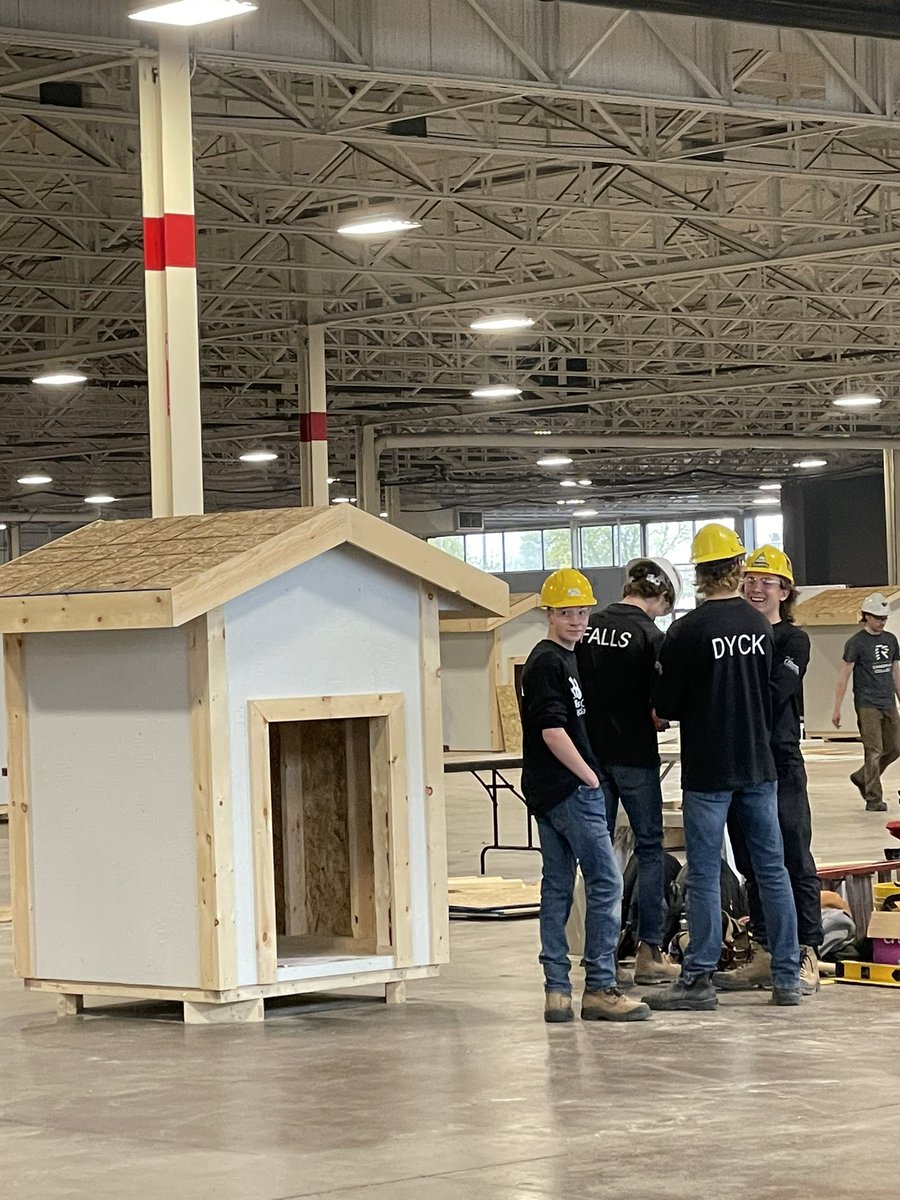 GOLD!!! 🥇 Congratulations to @IEWeldonSS’s Home Building team of 4 for being the best secondary home builder’s in the province! #SOC2023 @TLDSB_Pathways #TLDSBskills @TLDSB