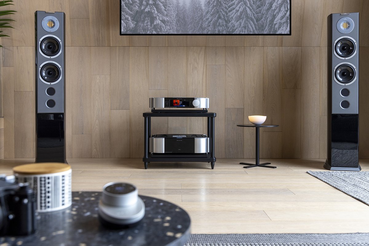 EXPLORE NEW FRONTIERS with the North Collection

Read the news here: simaudio.com/en/the-north-c… 

#NorthCollection #ExploreNewFrontiers #MOONbySimaudio #HiFi #newbeginings