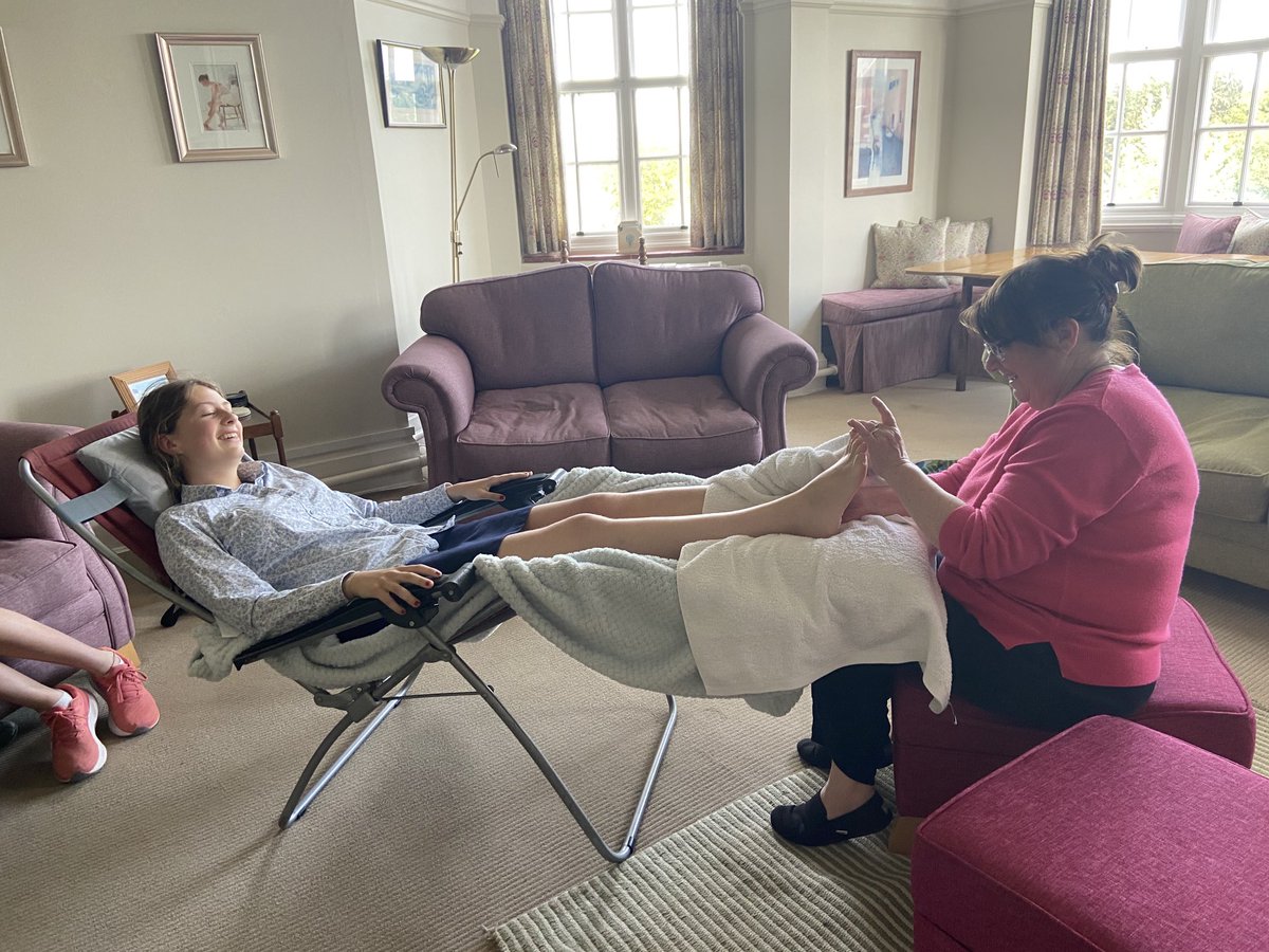 Maddy is enjoying a reflexology taster session in East this afternoon ⁦<a href="/SherborneGirls/">Sherborne Girls</a>⁩