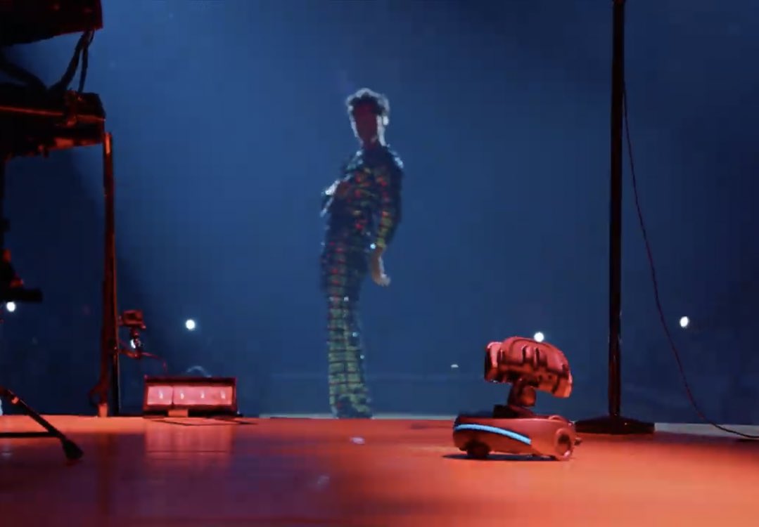 H&L Updates on Twitter "New Harry and Stomper in the ‘Satellite