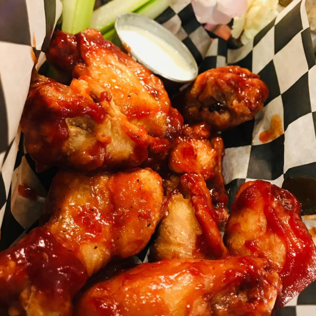 northside_29's tweet photo. Wednesday night is Wing Night! Save and enjoy 5 wings for $5🍗 Pair it with our homemade ranch! https://t.co/7KEVfaLpPP