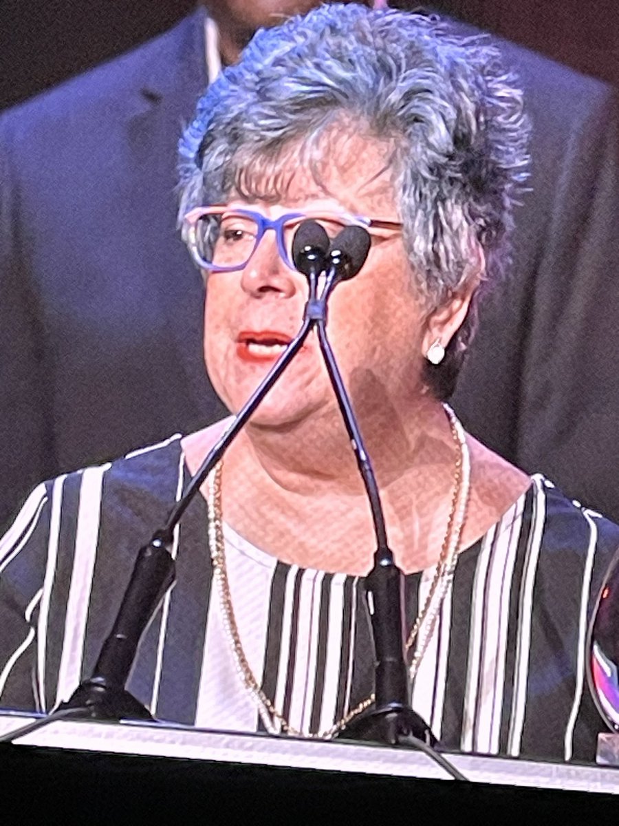 RoyAtkinson's tweet photo. Lifetime Achievement: @msitsm Phyllis Drucker! #SupportWorld @ThinkHDI https://t.co/0pTl4vSyQQ