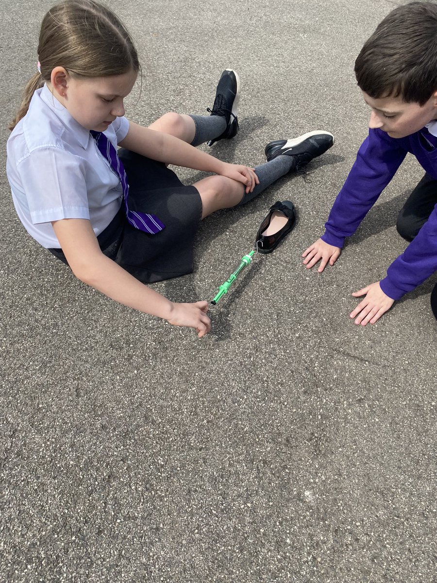 BirchwoodCE's tweet photo. Year 5 had a great science afternoon in the sunshine! We have been investigating the force of friction on different surfaces! We planned, predicted, recorded and concluded our whole investigation! Fantastic outdoor learning too! @allaboutstem @priscigeeks #bcepsscience #bcepsy5 https://t.co/v0ORGxnSHW